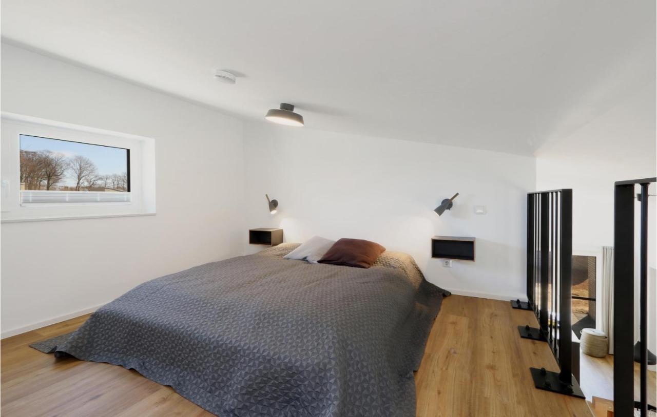 Amazing Home In Lembruch-Duemmer See With Sauna מראה חיצוני תמונה